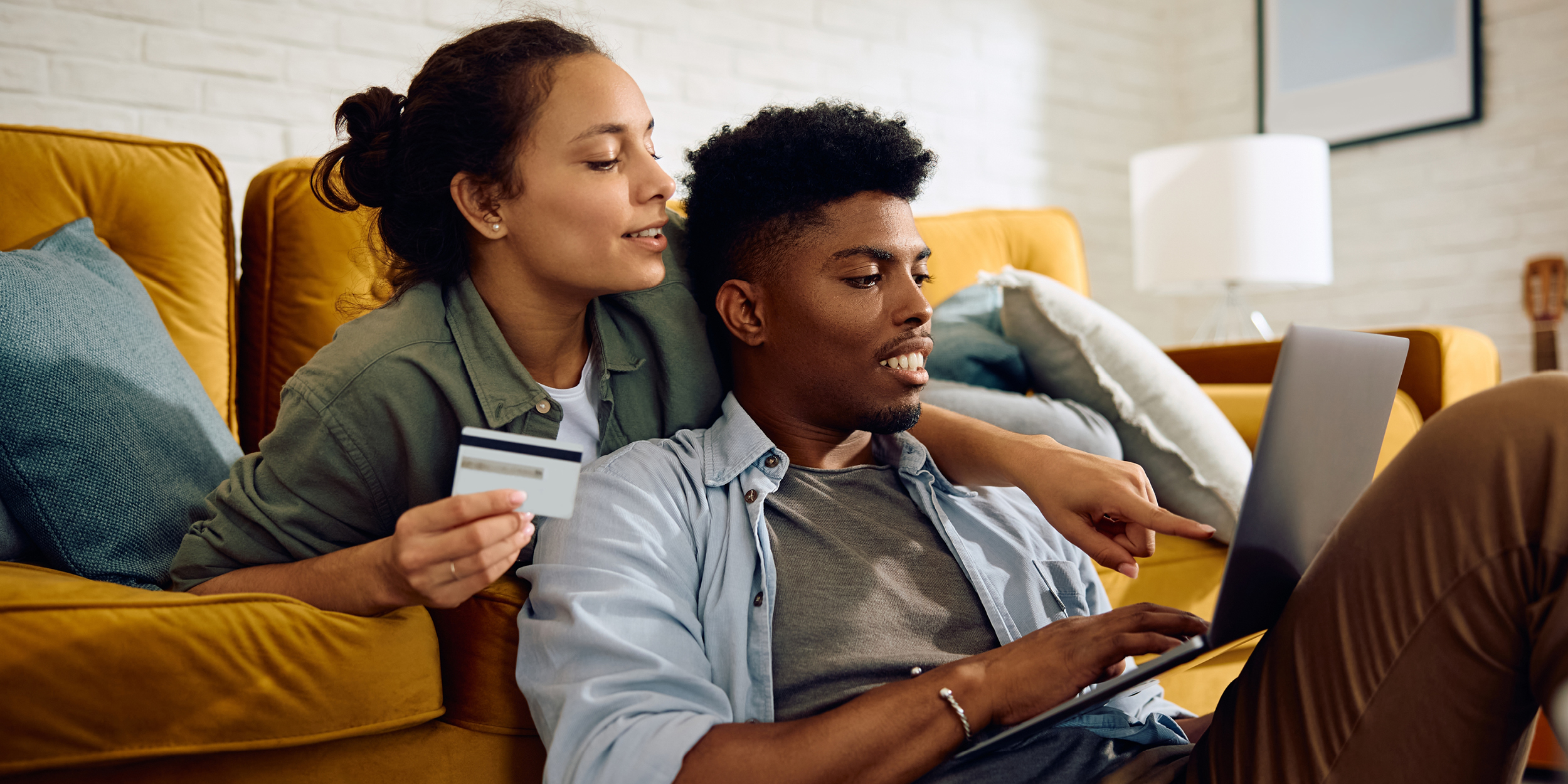 finances_young_couple.jpg